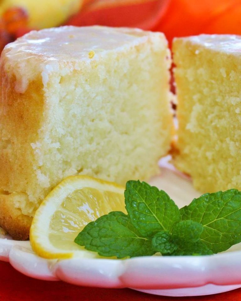 Lemon Pound Cake with Aunt Evelyn’s Lemon Glaze
